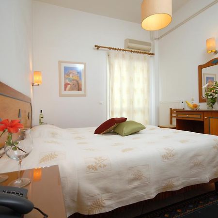 Barbouni Hotel&Studios Naxos City Esterno foto