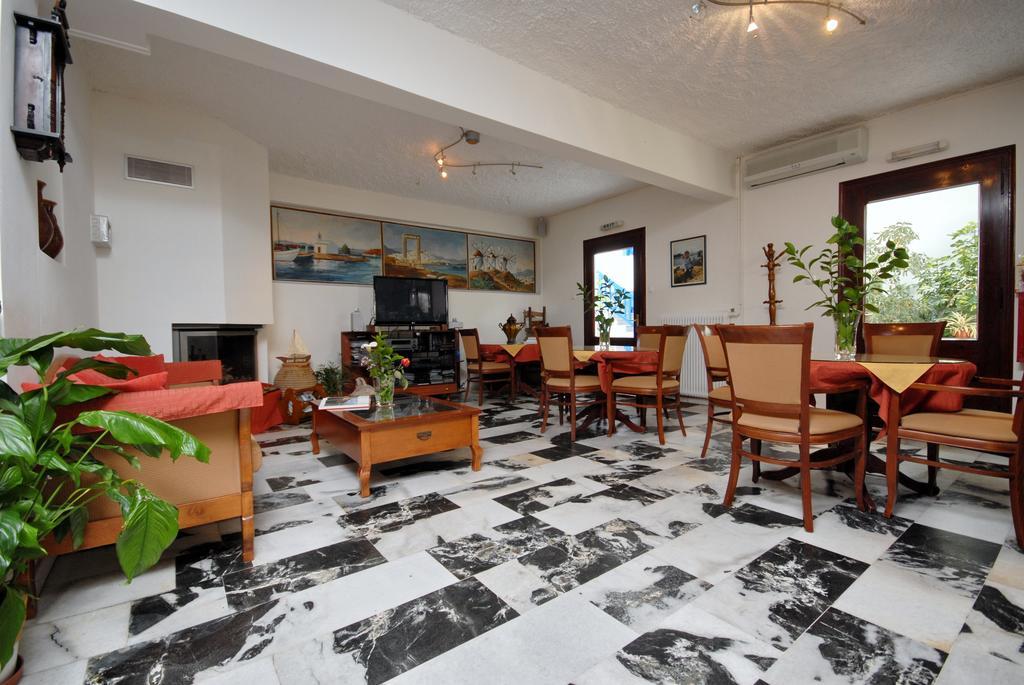Barbouni Hotel&Studios Naxos City Esterno foto